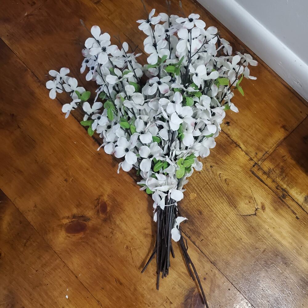 25 Pcs Artificial Dogwood Flowers Bouquet